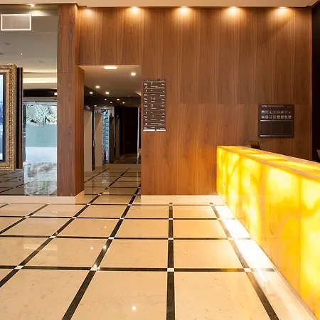 Turim Santa Maria 푼샬